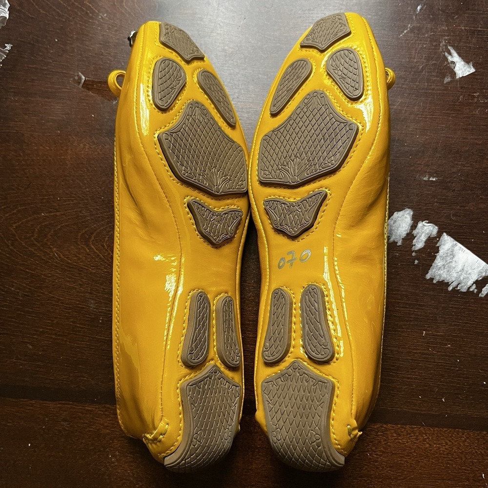 New Elie Tahari Yellow Patent Leather Ballet Driver Flats Bow Sz 38 Fits like 8 - Picture 11 of 12